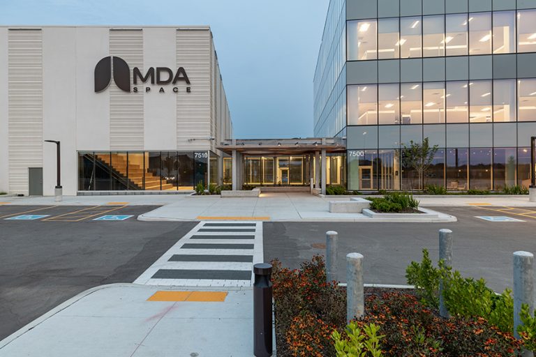 MDA Space Loses $1.3 Billion EchoStar Contract as SpaceX Seals $17 Billion Spectrum Deal